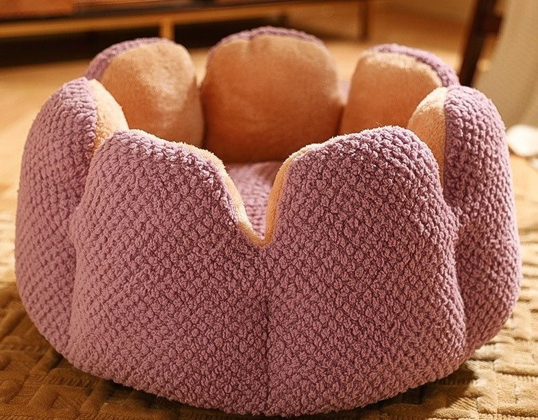 Pelíšek z kaktusových okvětních lístků